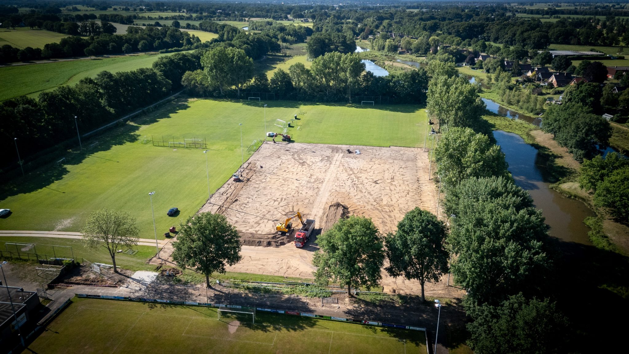 Start aanleg kunstgrasveld