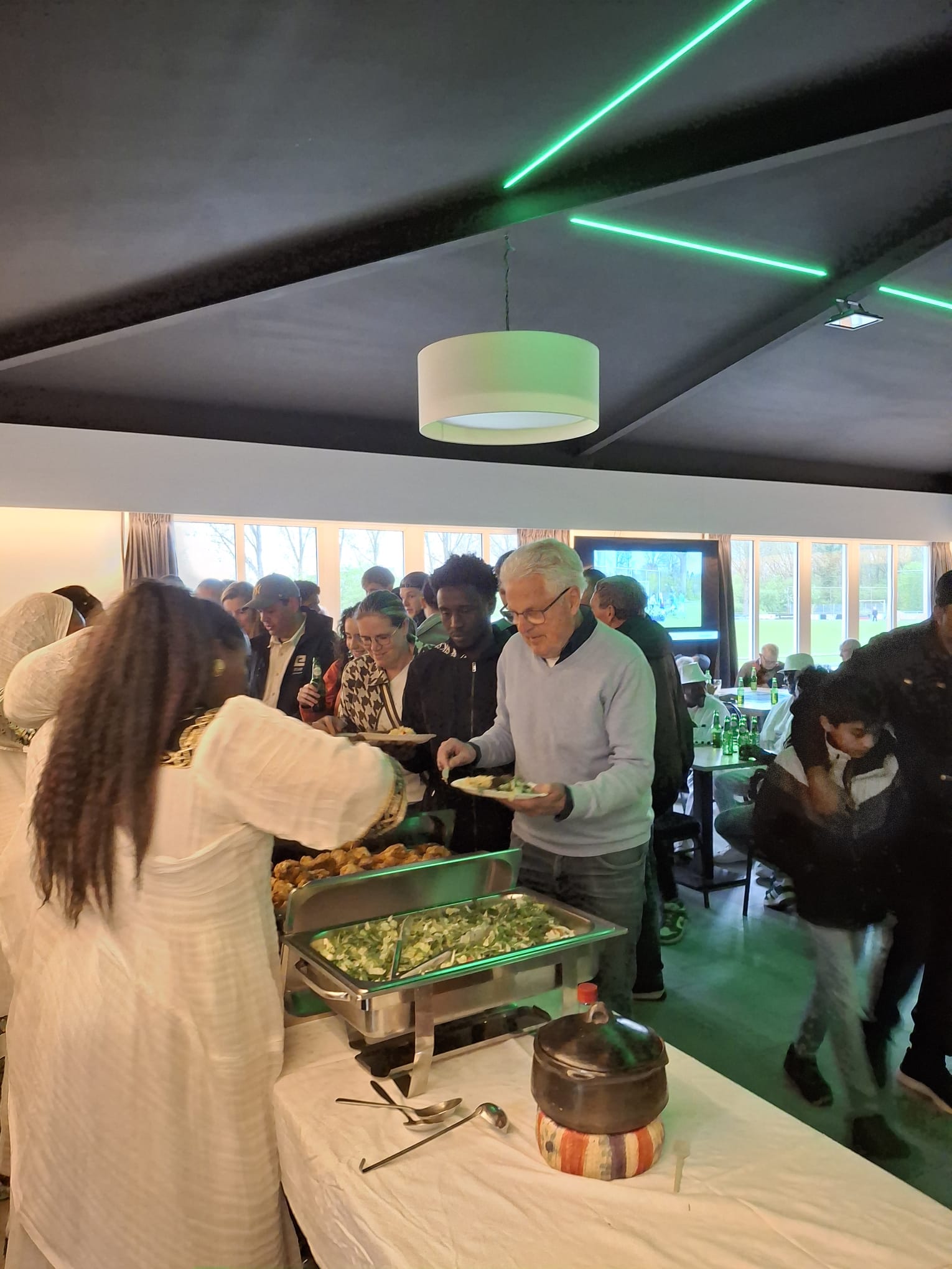 Succesvolle Eritrese proeverij bij SVVN brengt mensen samen